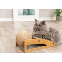 TRIXIE Kratzrampe mit Ball | 43 × 17 × 20 cm
