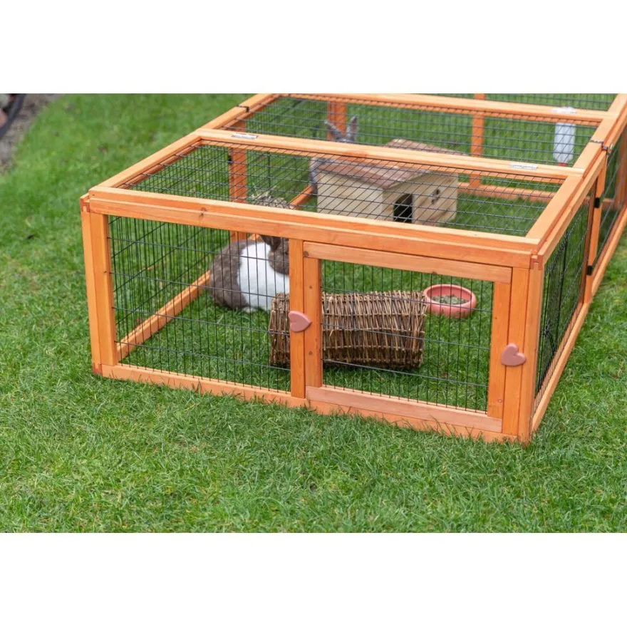 TRIXIE natura Freilaufgehege mit Abdeckung, Holz, braun | 174 x 48 x 109 cm